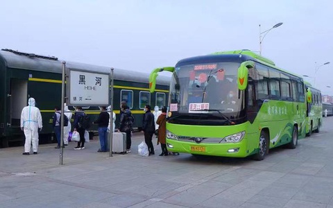 Một thành phố ở Trung Quốc phát động 'chiến tranh nhân dân' chống COVID-19