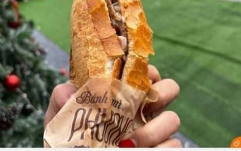 Chủ tiệm bánh mì Phượng Hội An phải xin lỗi sau khi người mua bức xúc, kêu gọi tẩy chay