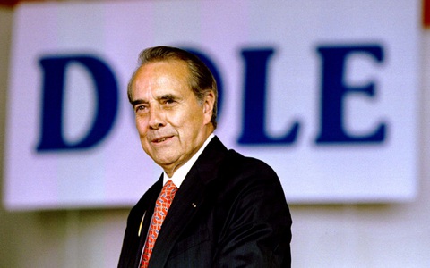 Anh hùng Thế chiến 2, ứng viên tổng thống Mỹ, cựu thượng nghị sĩ Mỹ Bob Dole qua đời
