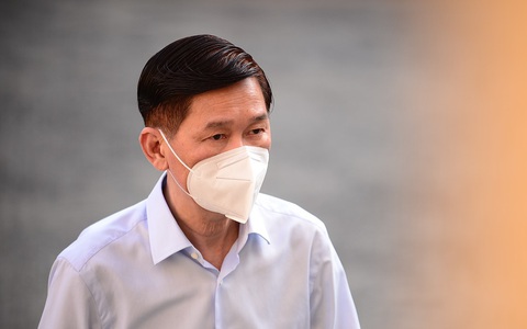Cựu phó chủ tịch UBND TP.HCM Trần Vĩnh Tuyến: 'Tôi chỉ là người ký thay'