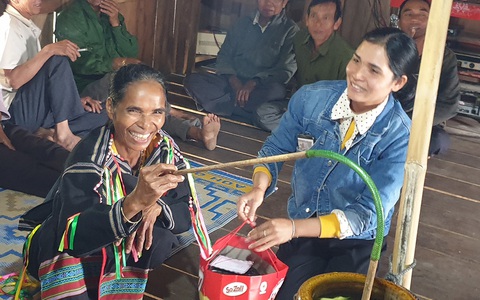 Tết về, người Ê Đê 'đốt' bò mừng tuổi mẹ