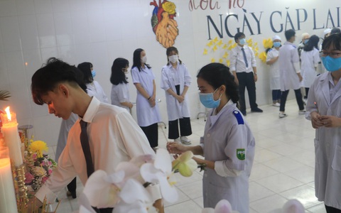 Tri ân người hiến xác ở Trường ĐH Y khoa Phạm Ngọc Thạch TP.HCM