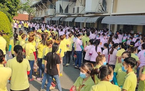 8.200 công nhân Công ty Simone ngừng việc đòi tăng lương