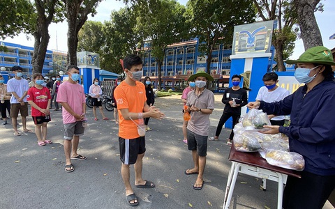 Nắm tay nhau đi qua 21 ngày...