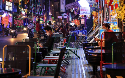Phố Tây Bùi Viện đìu hiu vì COVID-19