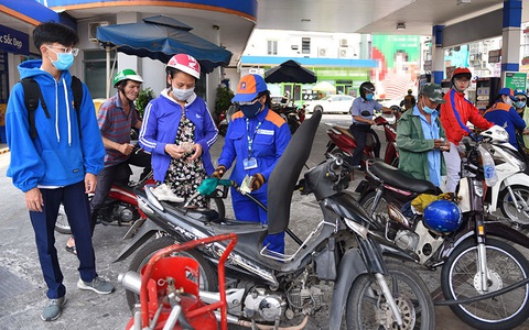Giá xăng dầu ngày càng đắt, lo vỡ quỹ bình ổn