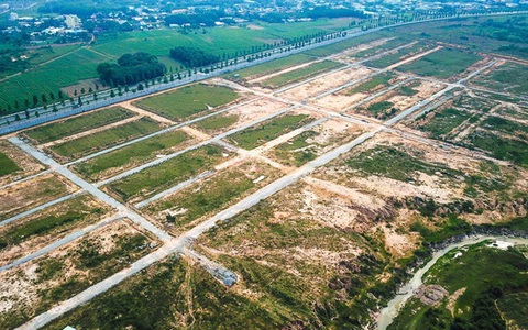 Yêu cầu cục thuế Bình Dương, Bình Thuận tạm đình chỉ cán bộ bị công an bắt