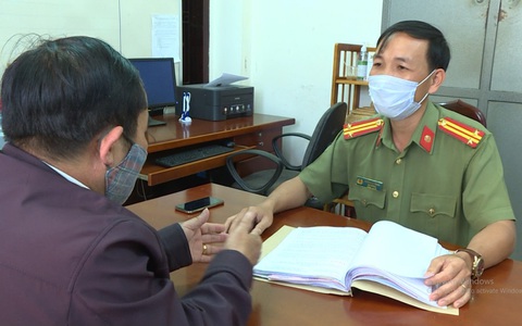 Mở văn phòng 'chui', tuyển sinh du học bằng… văn bản giả