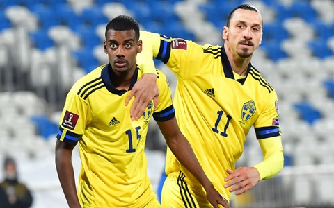 Ibrahimovic giúp tuyển Thụy Điển thăng hoa