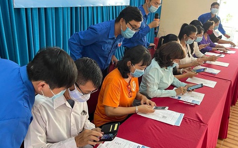 TP.HCM: Người dân bắt đầu khai báo hồ sơ sức khỏe điện tử