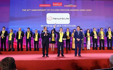 Hanwha Life Việt Nam vinh dự nhận giải thưởng Rồng Vàng 2021