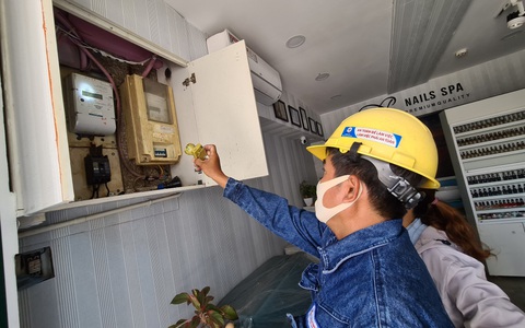 Tiền điện tăng mạnh bất thường, phản ánh ở đâu?