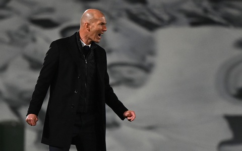 Zidane luôn là ‘số 10’ trên băng ghế huấn luyện