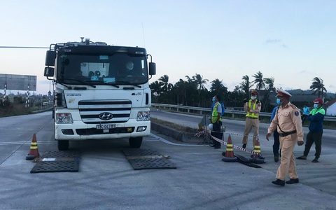 Xử nghiêm vụ xe chở 85 tấn hàng, vượt tải hơn 20 tấn trên cao tốc Đà Nẵng - Quảng Ngãi