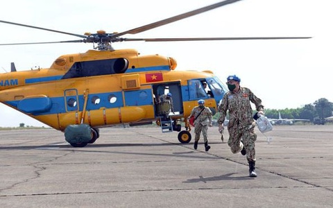 Bệnh viện dã chiến ở Nam Sudan cấp cứu thành công bệnh nhân đột quỵ não bằng đường không