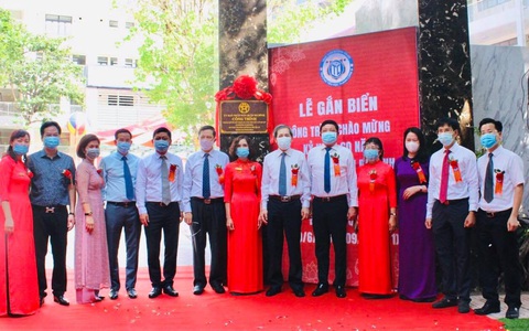 Quận Ba Đình đón Huân chương Độc lập hạng ba nhân 60 năm thành lập