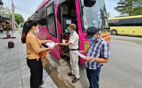 Công nhân Bắc Giang 'sốt ruột' chờ về quê