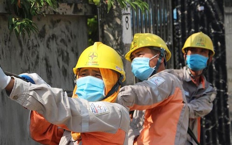 Nắng nóng khủng khiếp, tiêu thụ điện lập kỷ lục chưa từng có