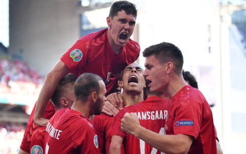 Hãy ủng hộ những chú lính chì!