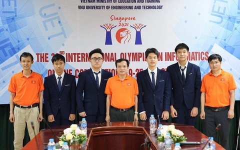 Học sinh Việt Nam giành 4 huy chương bạc Olympic tin học quốc tế