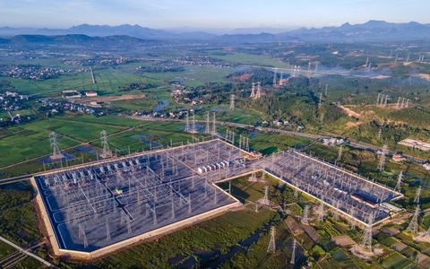 Đóng điện đường dây 500kV đoạn Dốc Sỏi - Pleiku 2, tăng cấp điện cho miền Nam