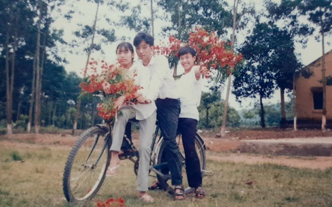 Sân trường kỷ niệm - Kỳ cuối: Lá thư trao tay dưới gốc phượng