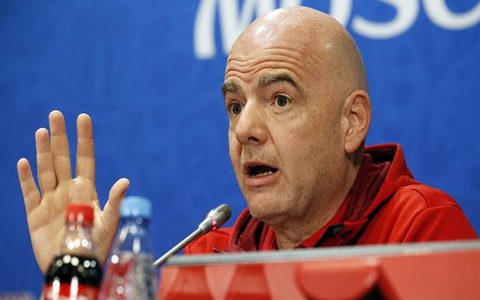 Chủ tịch FIFA Infantino: 'Giờ đây mọi người dân Thụy Sĩ đều trở thành cầu thủ bóng đá'