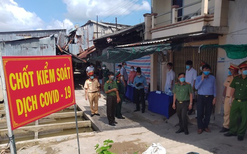 Bạc Liêu 'bịt' đường mòn, lối mở, dừng nhiều hoạt động sau 2 ca dương tính COVID-19