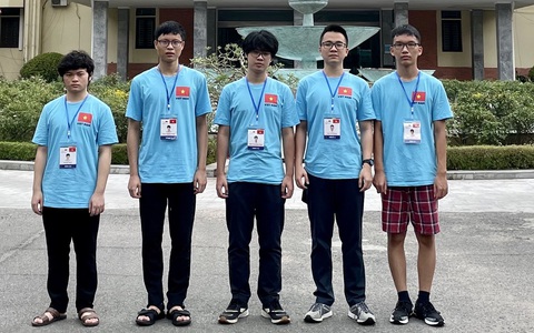 Học sinh Việt Nam dự Olympic vật lý quốc tế thắng lớn với 3 vàng, 2 bạc