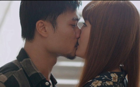 Phim Mùa hoa tìm lại: Tưng tửng vậy mà vào lòng người