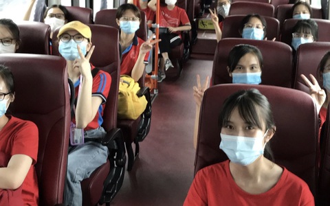 Bình Dương 'khát' xét nghiệm COVID-19, 350 tình nguyện viên Hà Nội hỗ trợ