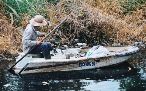 Cuộc thi 'Lan tỏa năng lượng tích cực 2021': Ông lão làm chuyện 'bao đồng'
