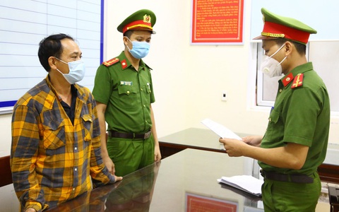 Tạm giam tài xế ôtô chạy lùi tốc độ cao trên quốc lộ 1