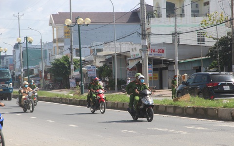 Bạc Liêu dừng phòng khám tư 1 tuần vì sợ... dân lợi dụng ra đường 'đi khám bệnh'
