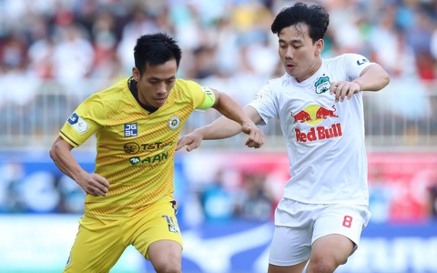 Dừng V-League 2021 vì dịch COVID-19