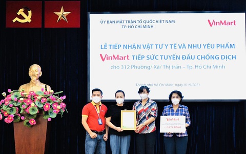 VinMart/VinMart+ tiếp sức tuyến đầu chống dịch cho hơn 300 phường, xã tại TP.HCM
