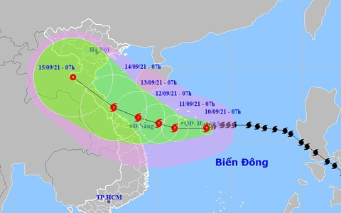 Bão số 5 còn tăng cấp, hướng vào vùng biển từ Quảng Trị đến Quảng Ngãi