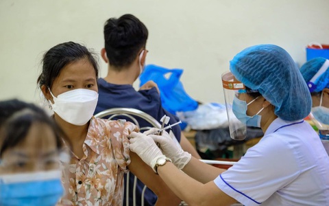 Thêm 1,3 triệu liều vắc xin AstraZeneca về đến Việt Nam
