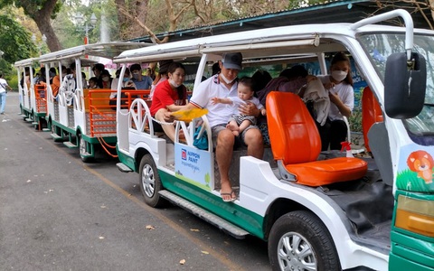 Lễ này Thảo cầm viên đón 36.000 lượt khách, nhiều điểm vui chơi vẫn còn 'rụt rè'