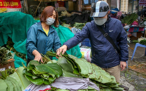 Chợ lá dong lâu đời nhất Hà Nội: 'Bán đến đâu, lấy đến đấy’ vì khách mua giảm