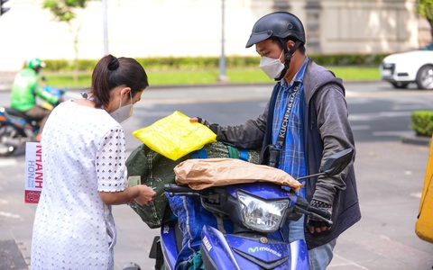 Cẩn thận, tránh qua Tết mới nhận được hàng online