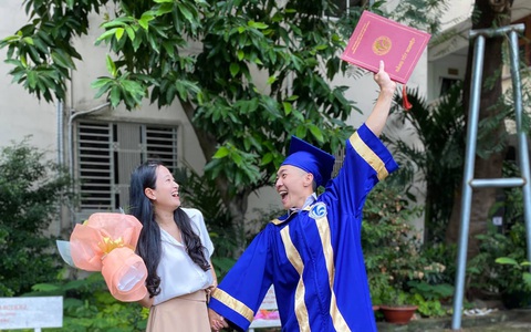 Nghệ sĩ xiếc Quốc Cơ: Học đại học ở tuổi 30 để làm gương cho con