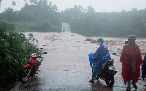 Mưa đến 400mm ở địa phương tỉnh Quảng Ngãi