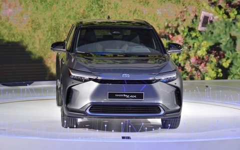 Chi tiết Toyota bZ4X tại VMS 2022: SUV điện tầm trung 'sáng cửa' bán đại trà tại Việt Nam