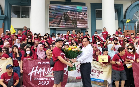 Quảng Ninh đón đoàn 650 khách du lịch Malaysia