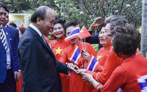 Chủ tịch nước mong có lớp nhân tài người Việt trên đất Thái