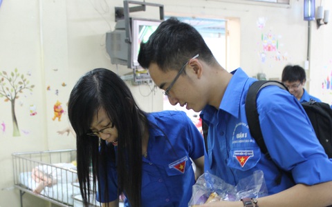 Diễn đàn 'Không thể nói tục như một thói quen': Nên tự điều chỉnh, biết 'gạn đục khơi trong'