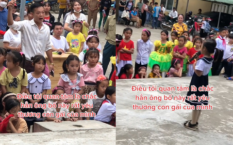 Bố múa mẫu nhiệt tình vì sợ con gái đứng trên sân khấu quên bài