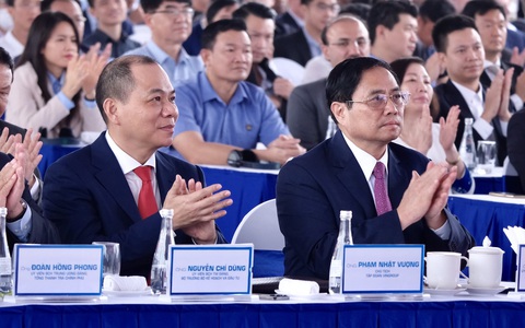Thủ tướng Phạm Minh Chính dự lễ xuất khẩu lô xe điện VF 8 sang Mỹ