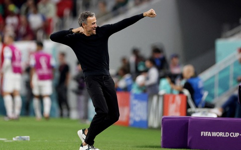 Nhiều CĐV Tây Ban Nha không ưa HLV Luis Enrique